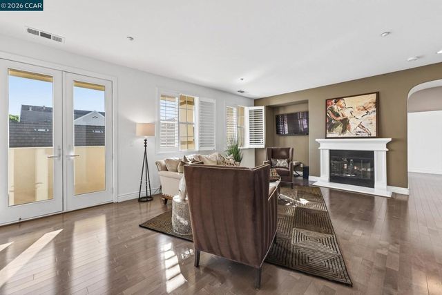 7730 Stoneleaf Rd, San Ramon, CA 94582