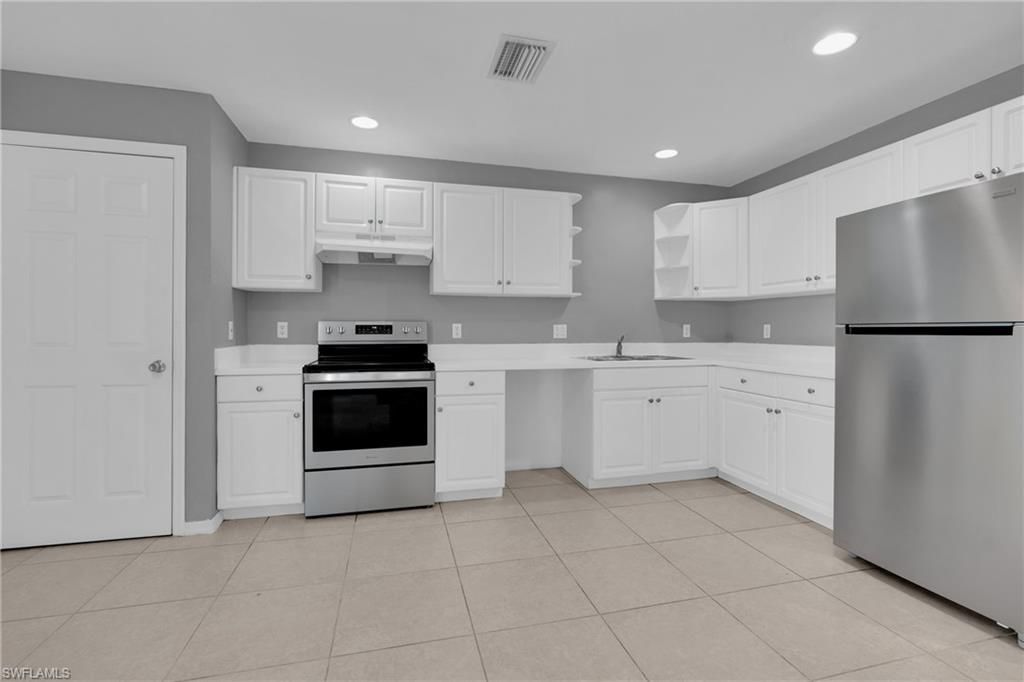 1132/1134 Ichabod AVE, LEHIGH ACRES, FL 33973 — photo 5