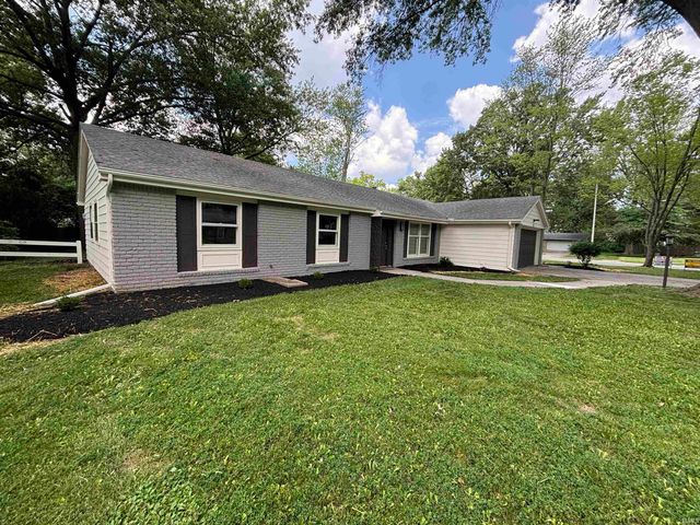 2227 Lakeland Lane, Fort Wayne, IN 46815