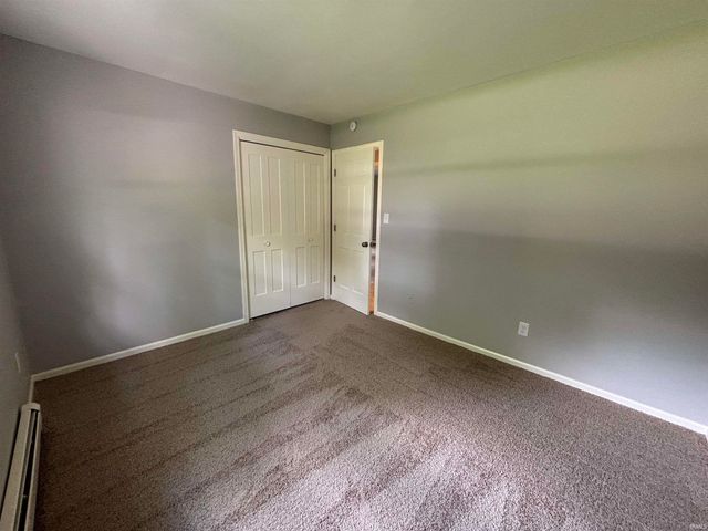 2227 Lakeland Lane, Fort Wayne, IN 46815