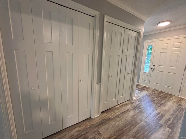 2227 Lakeland Lane, Fort Wayne, IN 46815