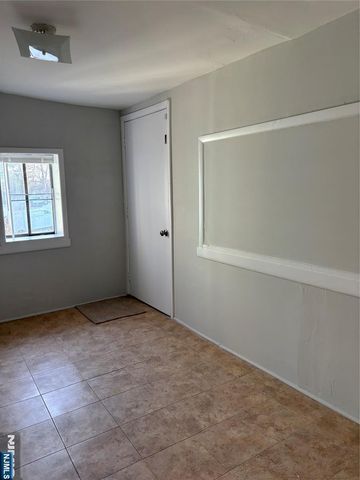 161 Union 2, Belleville, NJ 07109