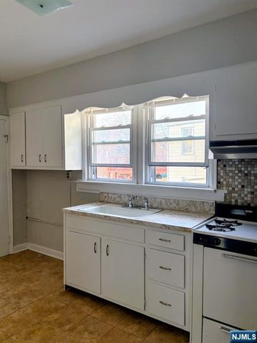 161 Union 2, Belleville, NJ 07109