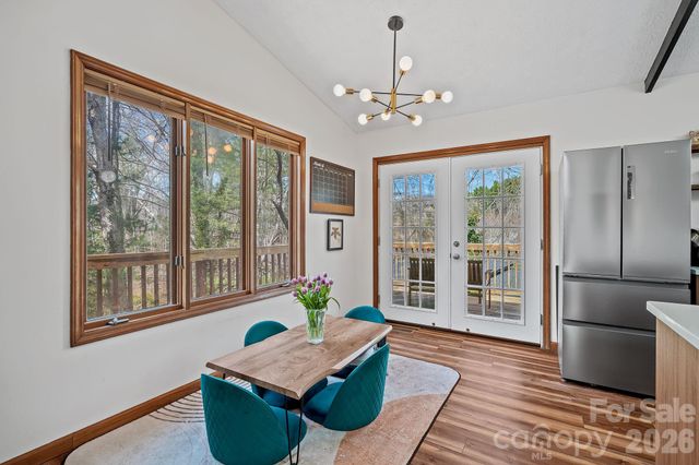 39 Spooks Branch Extension, Asheville, NC 28804