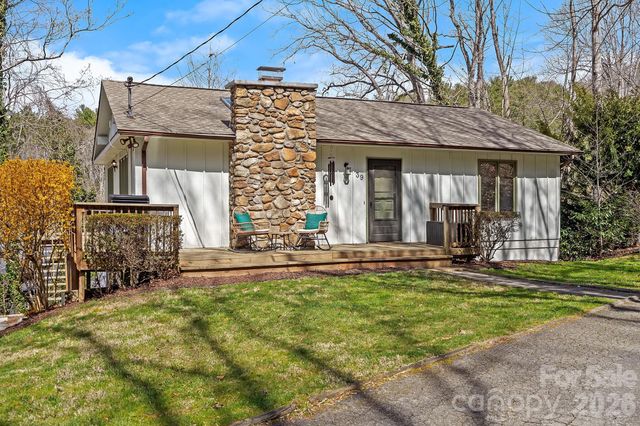 39 Spooks Branch Extension, Asheville, NC 28804