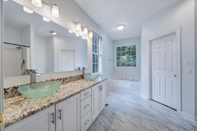 251 Buckingham CT, Roanoke, VA 24019