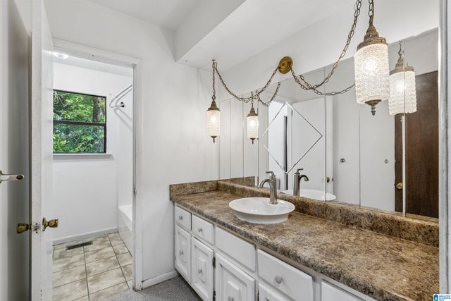 1748 MOLLY DRIVE, Birmingham, AL 35235