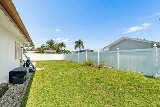 13901 88TH TERRACE, Seminole, FL 33776