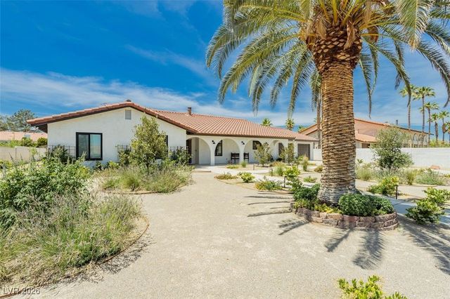 2251 Montessouri Street, Las Vegas, NV 89117