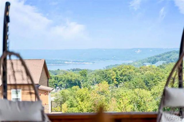 18 Settlers Cove, Kimberling City, MO 65686