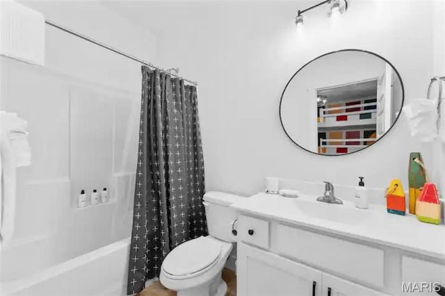 18 Settlers Cove, Kimberling City, MO 65686