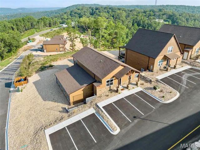 18 Settlers Cove, Kimberling City, MO 65686