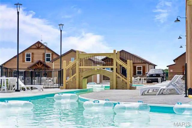 18 Settlers Cove, Kimberling City, MO 65686