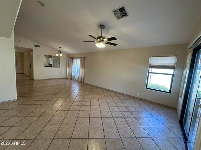 14462 N SHERWOOD Drive B, Fountain Hills, AZ 85268