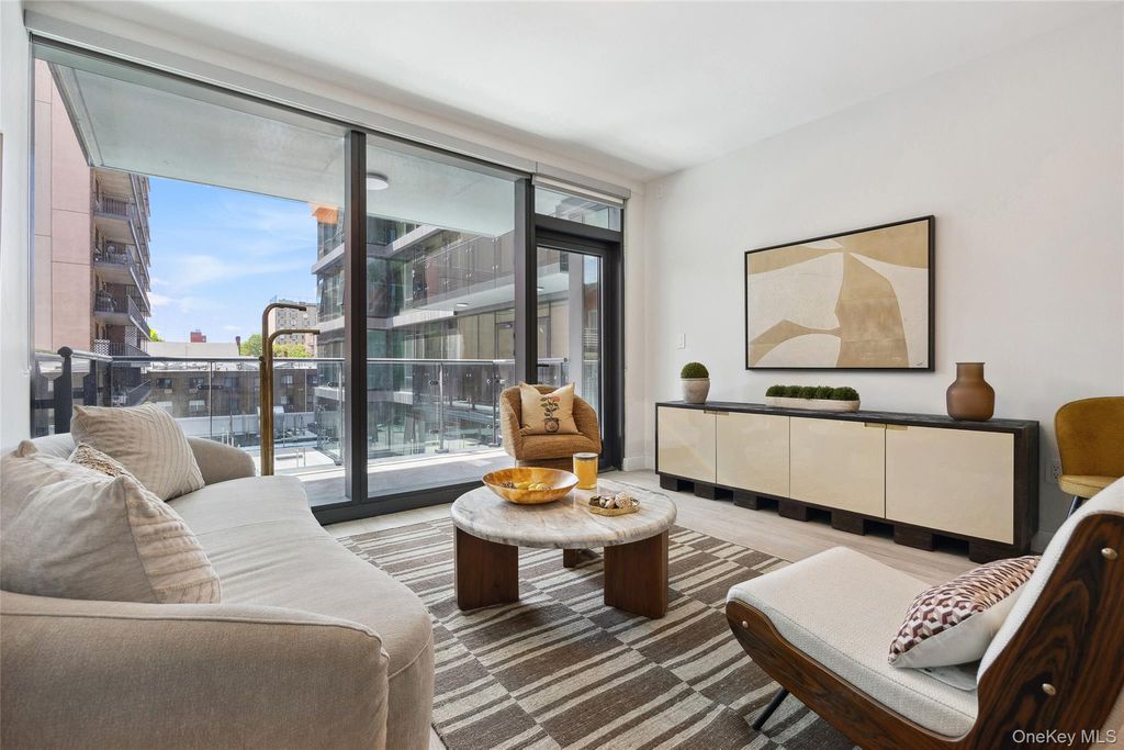 38-20 Parsons Boulevard 201, Flushing, NY 11354 — photo 4