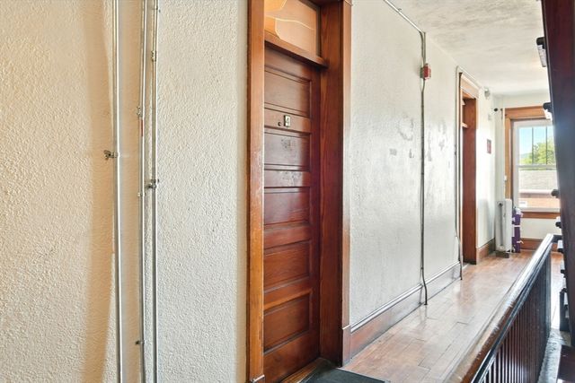 11 Conway St, Greenfield, MA 01301