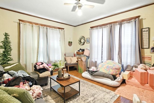 11 Conway St, Greenfield, MA 01301