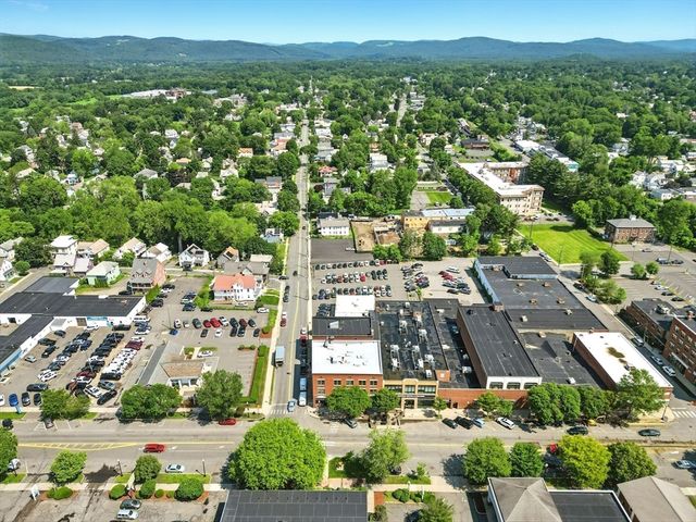 11 Conway St, Greenfield, MA 01301