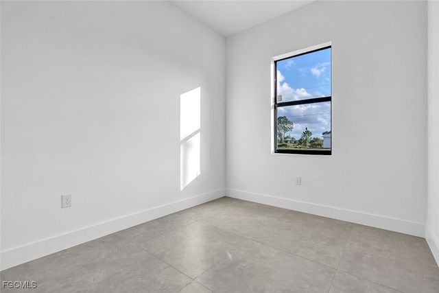 739 Foxtail ST E, Lehigh Acres, FL 33974