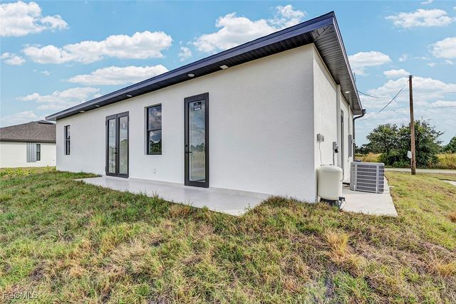 739 Foxtail ST E, Lehigh Acres, FL 33974