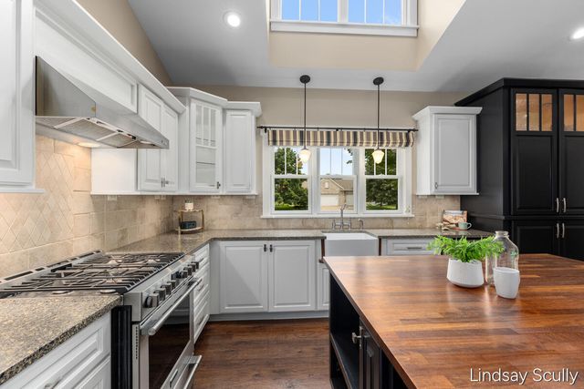 7889 Meadowood Drive, Georgetown Twp, MI 49426