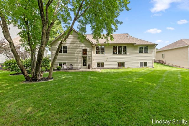 7889 Meadowood Drive, Georgetown Twp, MI 49426