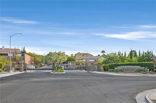 2184 Pont National Drive, Henderson, NV 89044