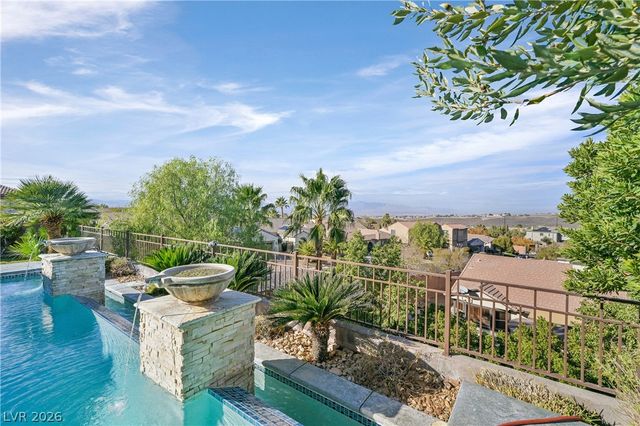 2184 Pont National Drive, Henderson, NV 89044