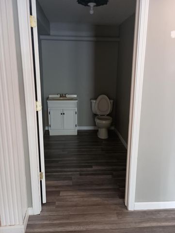 28 Broadway Street, Dry Ridge, KY 41035