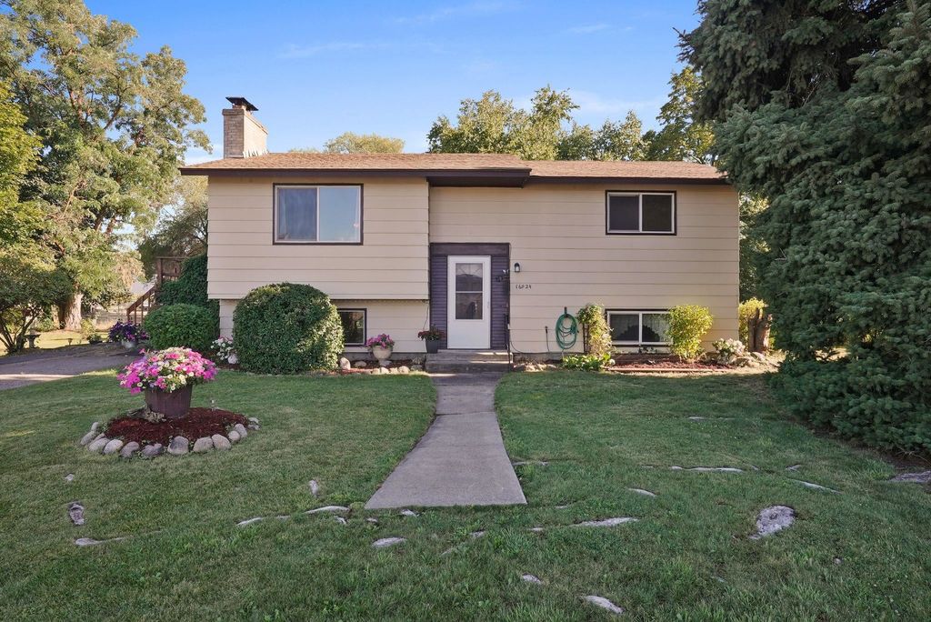 16924 E Broadway Ave, Spokane Valley, WA 99037