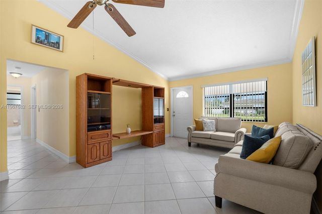 101 NE 2nd Pl 0, Dania Beach, FL 33004