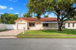 101 NE 2nd Pl 0, Dania Beach, FL 33004
