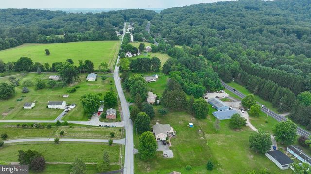 6350 OLD CARLISLE RD, Dover, PA 17315