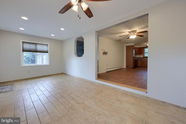 6350 OLD CARLISLE RD, Dover, PA 17315