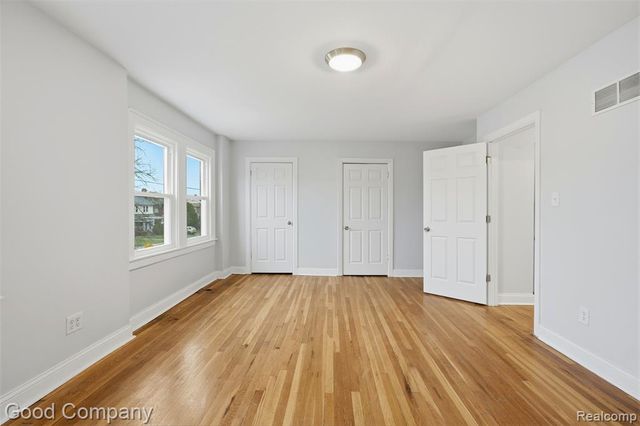 2717 Burlingame, Detroit, MI 48206