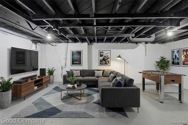 2717 Burlingame, Detroit, MI 48206