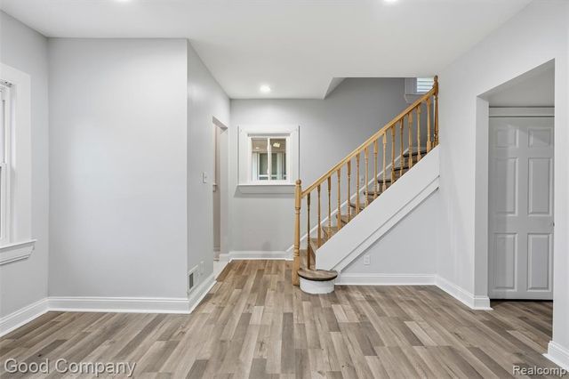 2717 Burlingame, Detroit, MI 48206