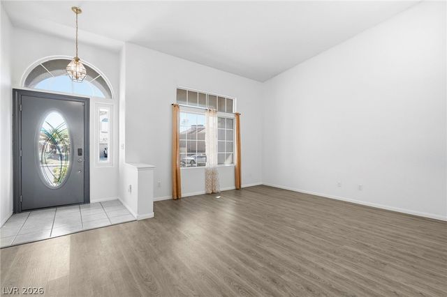 6566 Aurora Dawn Drive, Las Vegas, NV 89142