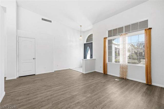 6566 Aurora Dawn Drive, Las Vegas, NV 89142