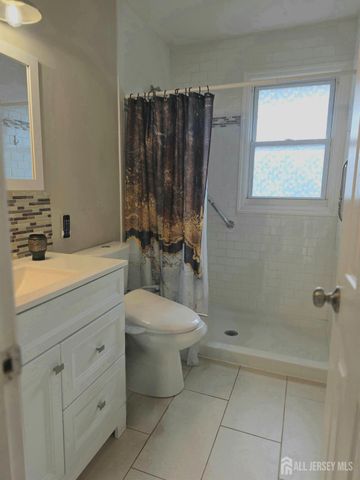 16 Hare Bell Hollow, Toms River, NJ 08755