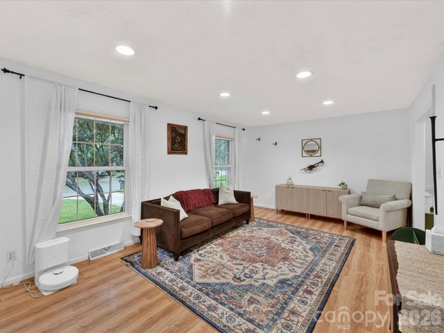 119 Cliffwood Circle, Mooresville, NC 28115