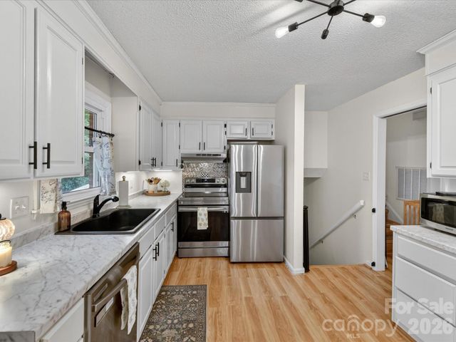 119 Cliffwood Circle, Mooresville, NC 28115
