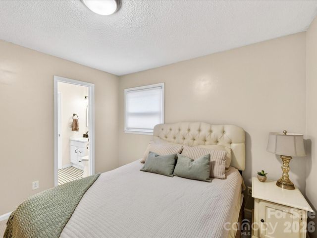 119 Cliffwood Circle, Mooresville, NC 28115