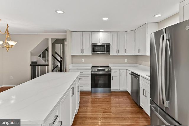 13855 LAURA RATCLIFF CT, Centreville, VA 20121