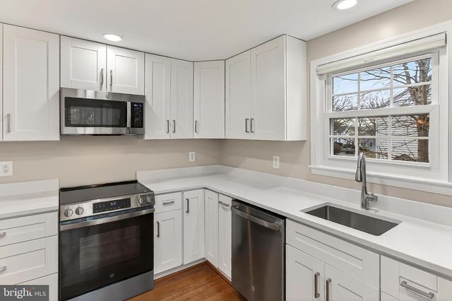 13855 LAURA RATCLIFF CT, Centreville, VA 20121