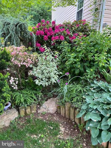 13855 LAURA RATCLIFF CT, Centreville, VA 20121