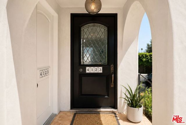 4121 Shelburn Court, Los Angeles, CA 90065
