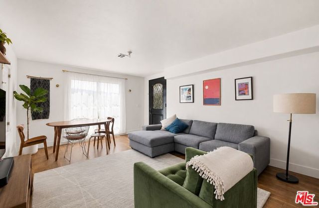 4121 Shelburn Court, Los Angeles, CA 90065