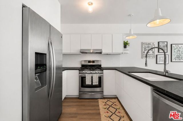 4121 Shelburn Court, Los Angeles, CA 90065