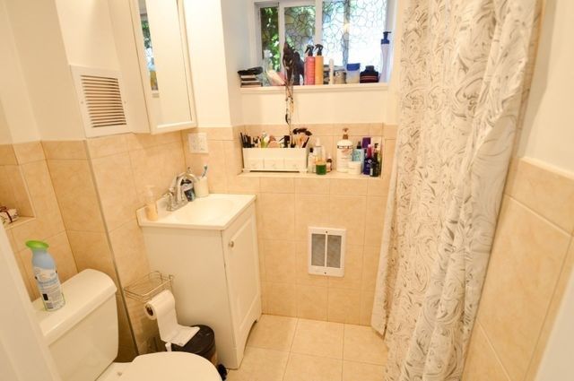 22 Cresthill Rd 22, Boston, MA 02135